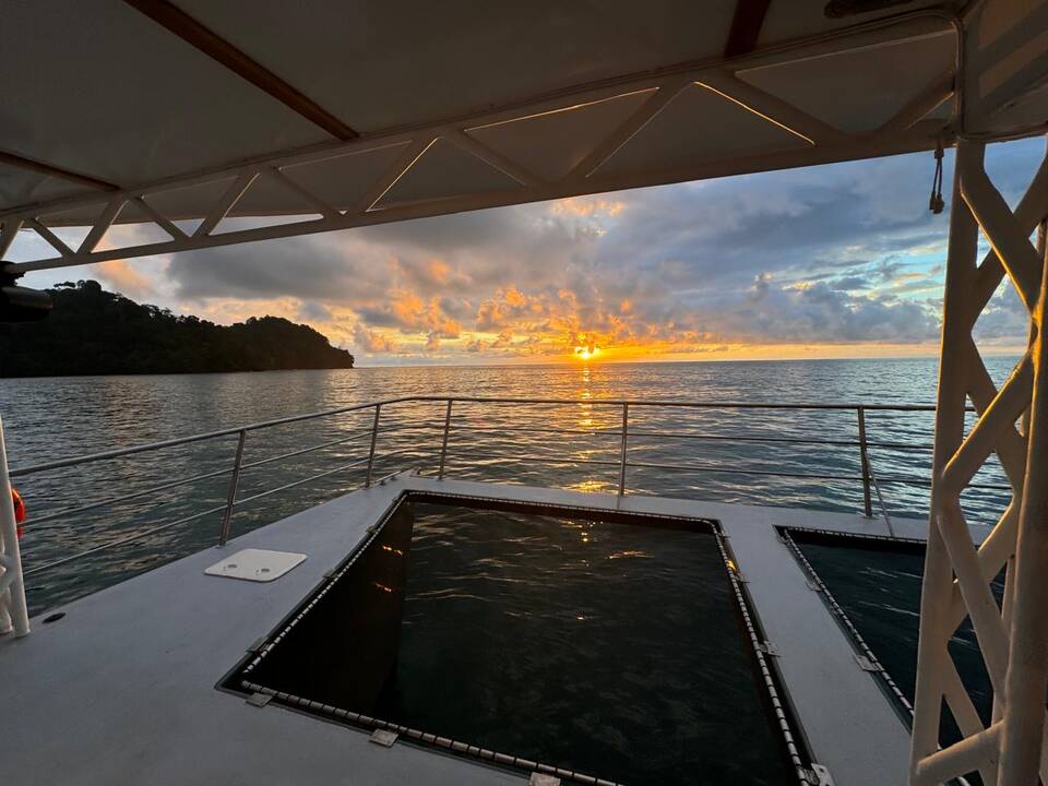 55 ft catamaran marina pea vela Quepos Costa Rica 55 ft catamaran marina pea vela Quepos Costa Rica